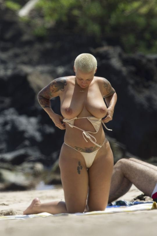 Amber Rose Topless 08 TheFappening.nu 
