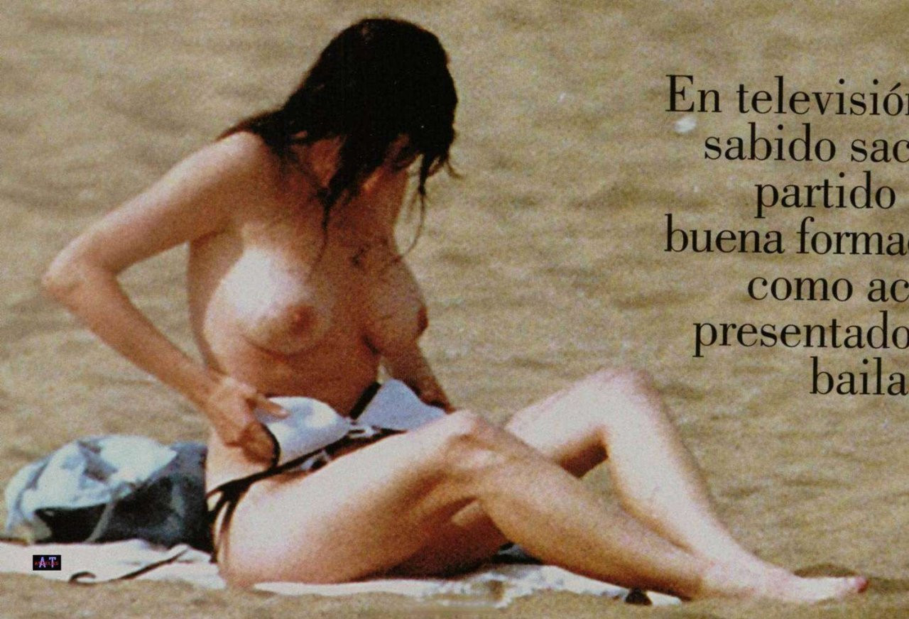 Beatriz Rico Topless 04 TheFappening.nu 