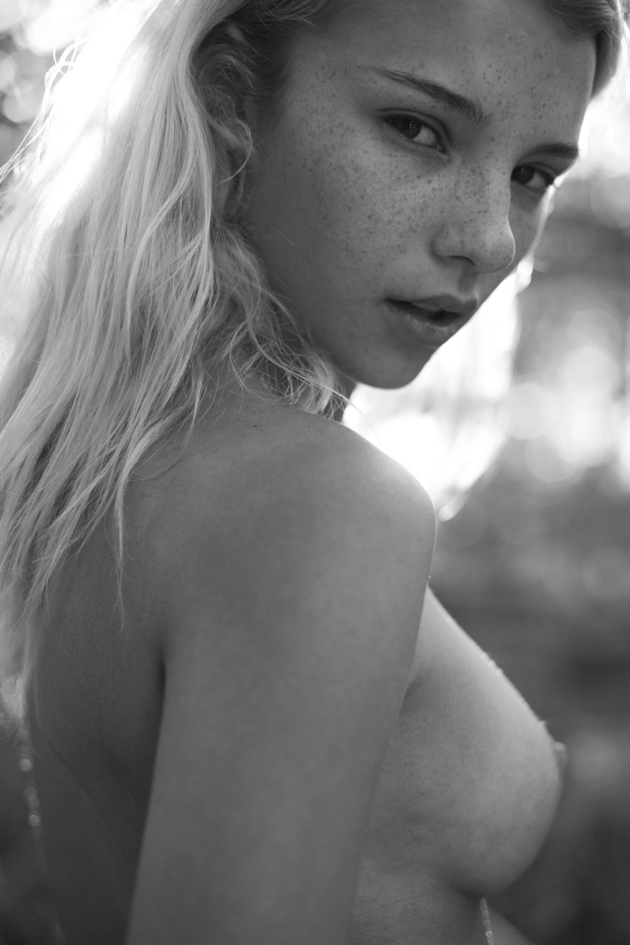 Rachel Yampolsky Topless 7 TheFappening.nu 