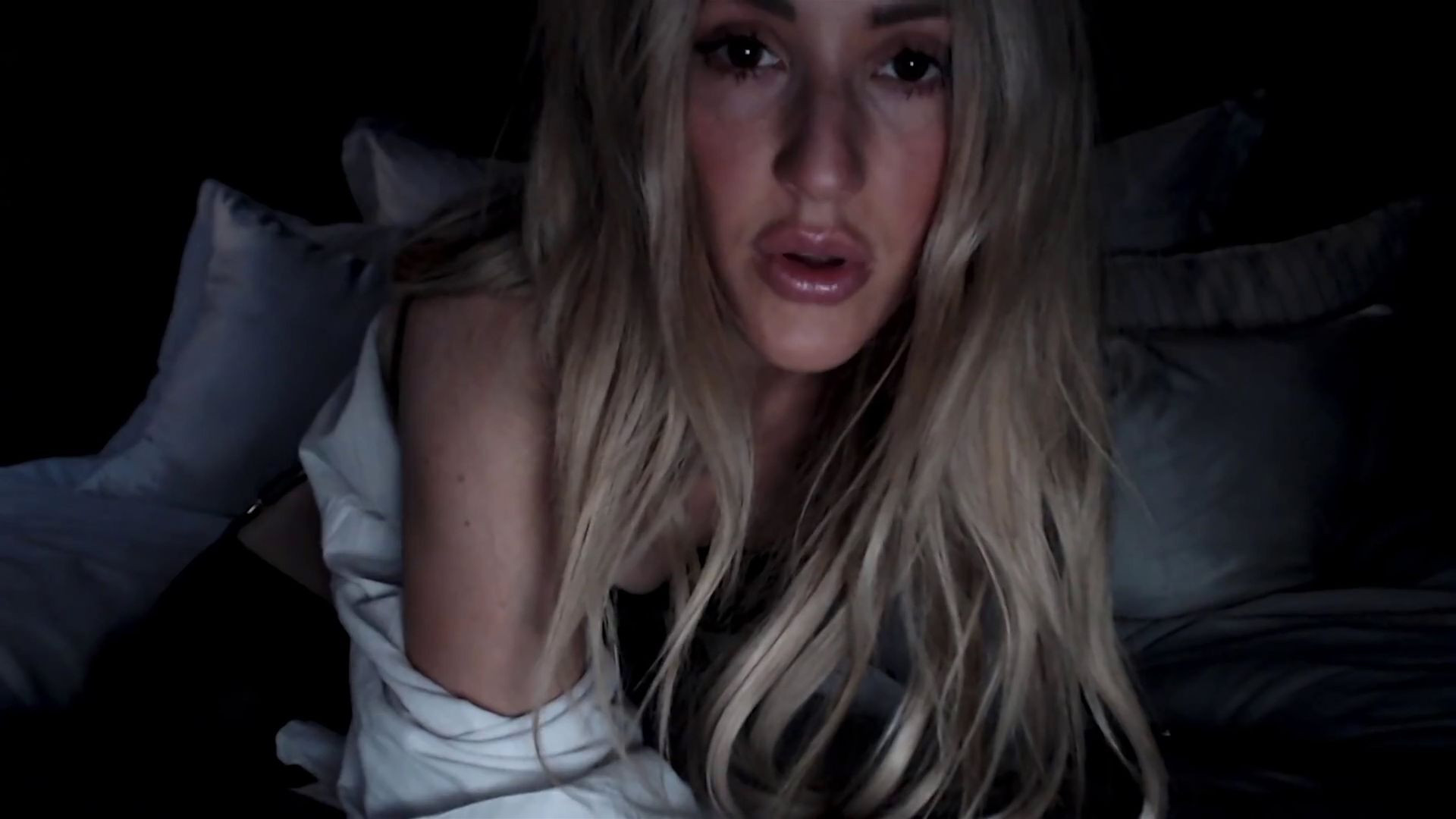 Ellie Goulding Sexy fappenings.com 3